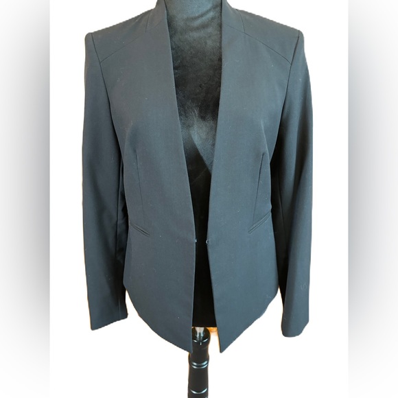 ❄️❄️Chaus Size 4 Black Blazer - Picture 4 of 9
